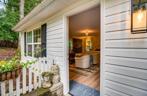Cave Spring Apartment | Idyllic Cave Spring Studio w/Patio & Fire Pit!