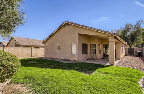 Roseview Condo | Immaculate 3 Bedrooms, 2 Bathrooms Home in beautiful Surprise AZ.