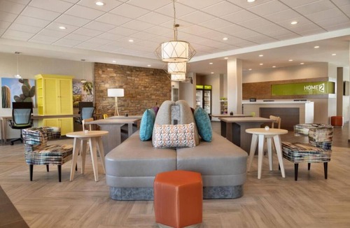 East Mesa Hotel | Indulge in Home-Like Comfort! Pool, Free Breakfast, Pets Allowed, Free Parking!