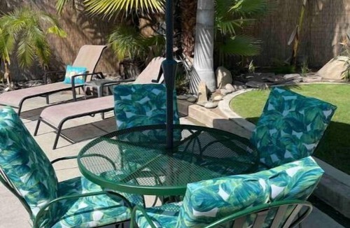 Clovis House | Inviting 3bd/2ba Clovis home w/pool, jacuzzi,gym.