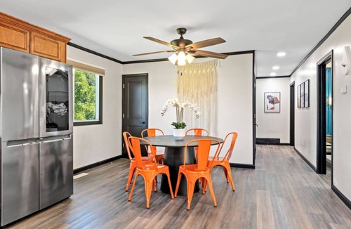 Flatwoods House | King Beds, Smart TVs, and Open Layout – Perfect for Families & Business Trips