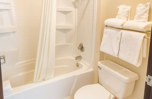 St. Michaels Hotel | King Room with Red Rock Vistas | Pet-Friendly, Restaurant & Free Hot Breakfast