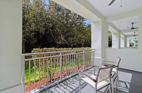 Doral Condo | King Studio with Kitchen – Post Op Recovery