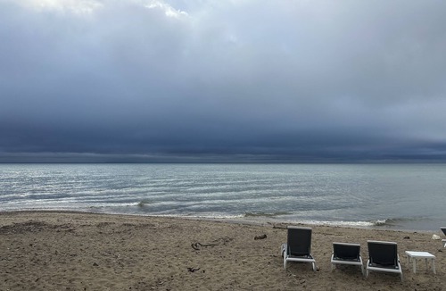 Au Gres House | Lake Huron Beachfront Getaway!