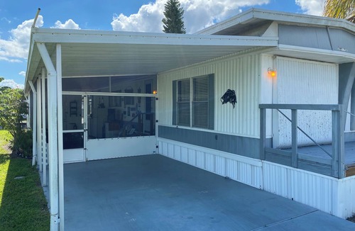 Moore Haven House | Lake Okeechobee Hideout - On the water