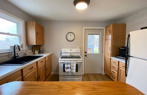 Lake Koshkonong Cottage | Lakefront Access Cottage on Lake Koshkonong