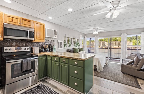 Rocky Mount Apartment | Lakefront Cottage | Private Dock | Ozark Getaway