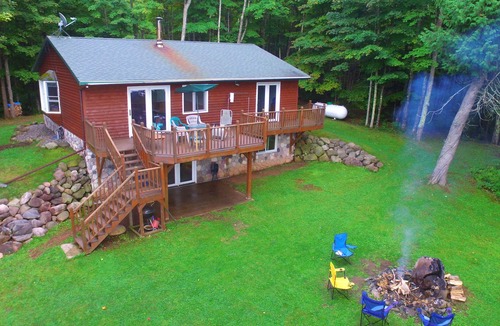 Watersmeet Cottage | LakeFront Cottage W/Sand Beach! Quiet, Family Friendly Cottage W/700' Frontage