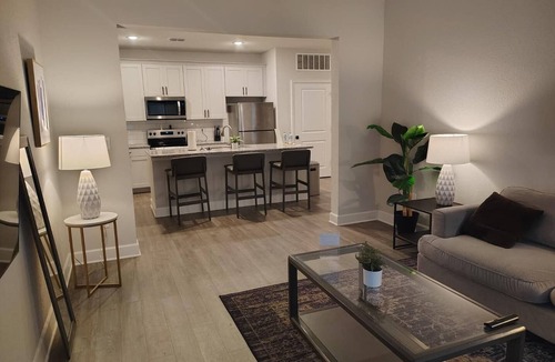 Newberry Apartment | Landing | Beautiful 2BD, Pool, Gym