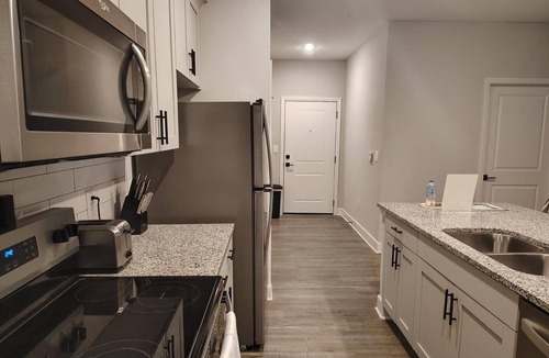 Newberry Apartment | Landing | Beautiful 2BD, Pool, Gym
