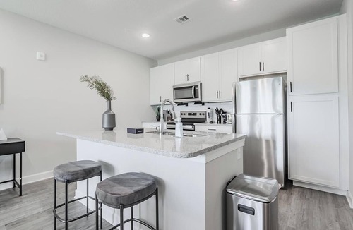 Fort Myers Apartment | Landing | Modern 1BD, Pool