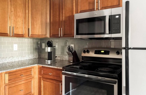 Hillsborough Apartment | Landing | Modern 1BD, Gym, Clubhouse