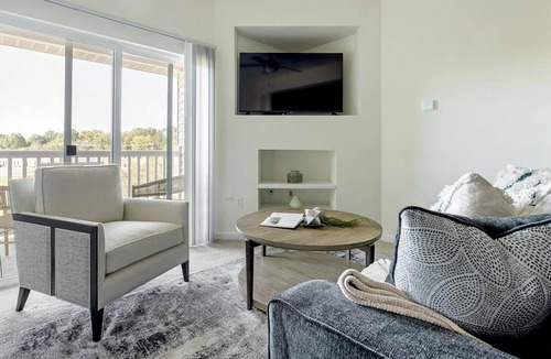 Indian Trail Apartment | Landing | Modern 2BD, Gym