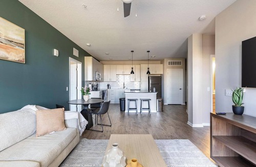 Kenton Apartment | Landing | Modern 2BD, Pool, Yoga Studio