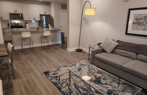 Newberry Apartment | Landing | Modern 2BD, Pool, Gym