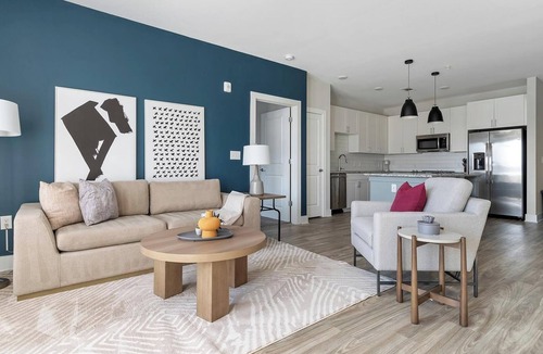 Matthews Apartment | Landing | Spectacular 2BD, Pool, Gym
