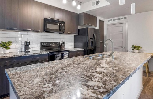 Arrowhead Ranch Apartment | Landing | Stunning 2BD, Gym