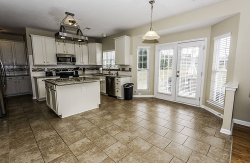 Charlotte House | Large and Spacious Home with large backyard!*New* Near Nascar, TopGolf, Shopping