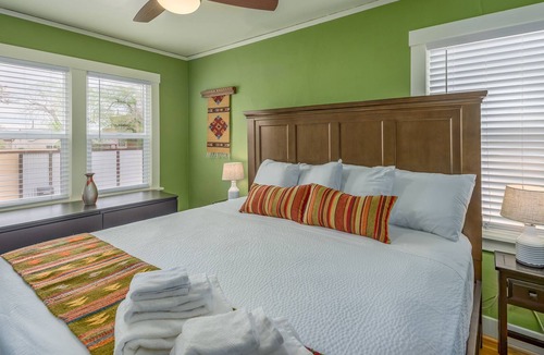 University Heights House | Last Minute Availability for Balloon Fiesta! Extended Stay Rates $2400/month