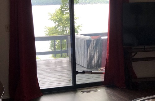 Bull Shoals House | Life is short, make it sweet by the lake - Lakehouse that Sleeps 11 w/Lakeview