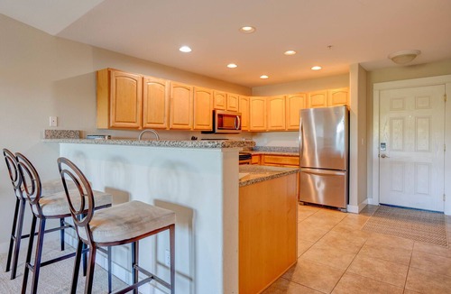 Seabrook Condo | Lighthouse Views in Westport!