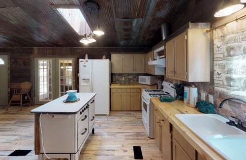 Red River Cabin | Line Shack on Tenderfoot Trail