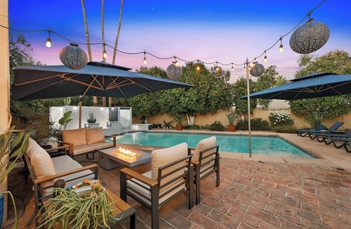 Litchfield Park House | Litchfield Oasis Art Retreat - Walking distance to WIGWAM ,private pool, stadium