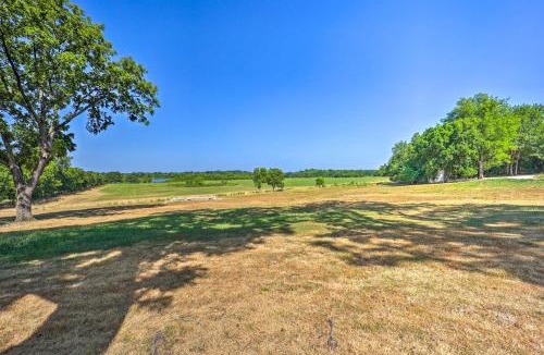 Grove House | 'Lochview Lodge' Idyllic Farmhouse in Grove!