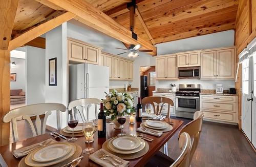 Heber Apartment | Lofted Legacy Barn, White Mountains AZ