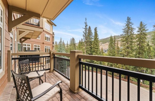 River Run Apartment | Lone Eagle #3017