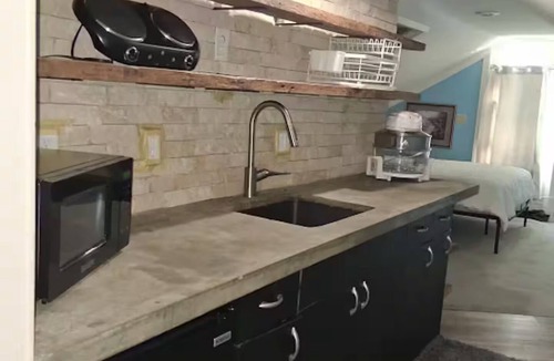 Oak Grove Apartment | Lookout Point Studio Oak Grove,MO