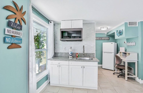 Vilano Beach House | Lower Level 1 Block From 2 Beaches W/private Pool, High-speed Wi-fi