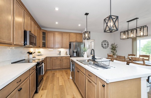 Walton House | Lunar Haven – Gorgeous 5 BDR Just 25 Min from Ark Encounter!