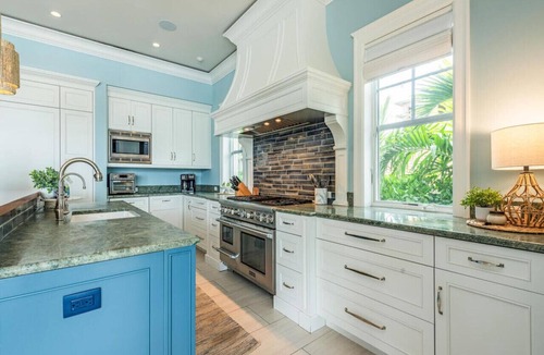 Vanderbilt Beach House | Luxury Bayfront Retreat – 2 Min Walk to Private Vanderbilt Beach Access