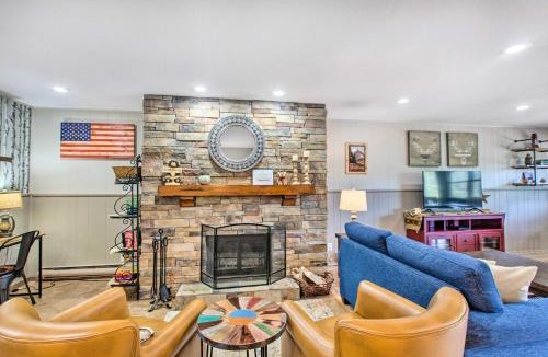 Red River House | Main St Red River Ski Condo w/Mountain View!