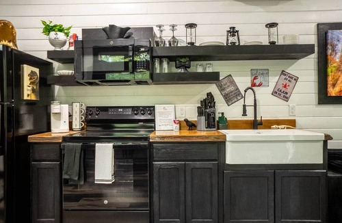 Board Camp House | Maison De Tete’ Dure