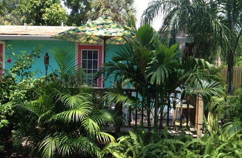 Englewood Cottage | Mango Cottage in quiet Olde Englewood