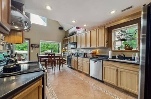 Climax Springs House | Marvelous 3-bedroom home steps to the water of a nice quiet calm cove.