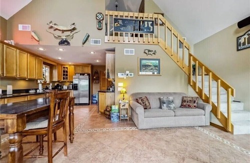 Climax Springs House | Marvelous 3-bedroom home steps to the water of a nice quiet calm cove.