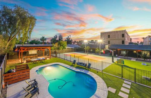 Camelback East House | Massive Complex Pickleball Pool Heated Pool