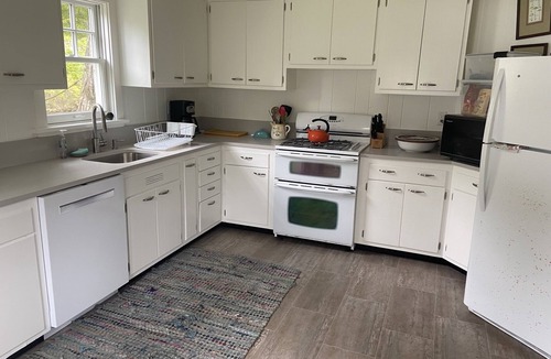 Chilmark House | Menemsha Pond waterfront Available July 18-25, 2026 BOOK NOW!
