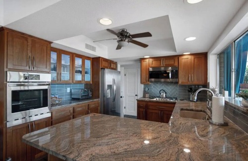 Moonridge Estates House | Mid century oasis with beautiful surroundings+ Tesla charger available