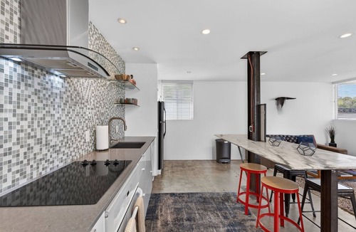 Arcadia Lite House | Modern 2BR Retreat, Sleeps 4,Near Arcadia&Biltmore