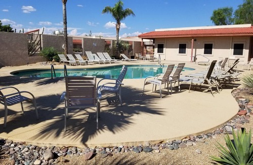Apache Junction Condo | Modern Condo-Mountain Views-Heated Pool