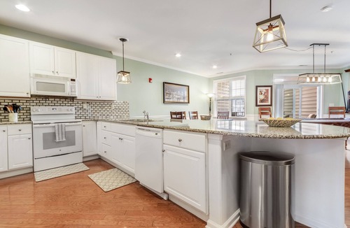 Lewes Condo | Modern Condo Under 15 Minutes to Lewes Beach With Pool & Pool Table