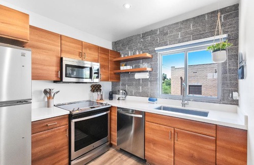 Roosevelt Apartment | Modern Loft-Style Studio by DTPH Poolside Access & parking