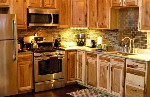 Talkeetna Cabin | Modern Log Cabin Vacation Rental with En Suite Sauna in Talkeetna, Alaska