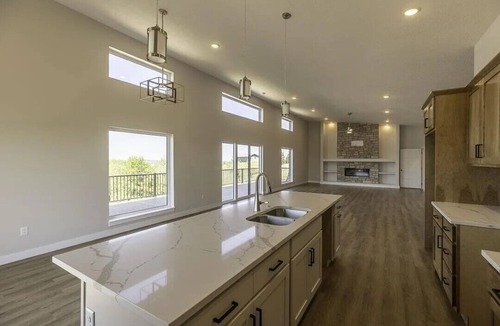 Crofton Apartment | Modern Riverfront Escape, Crofton, NE – Upper Level Suite