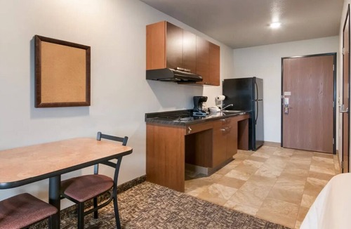 Buena Hotel | Modern Room w/Kitchen & Blackout Curtains – Designed for Great Sleep