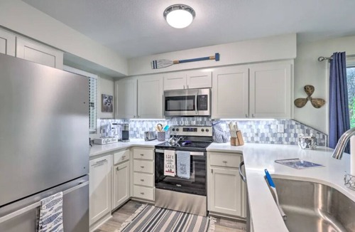 Mount Ida Condo | Mountain Harbor Escape - Spa Weekends & Lake Days